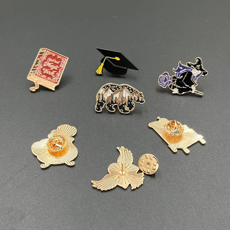 Anime Kingdom Merchandise - New movie merchandise brooch, metal badge,